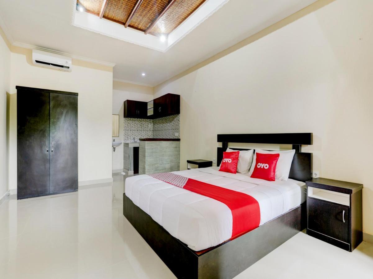 Oyo 90711 Blembong Homestay Jimbaran Exteriör bild